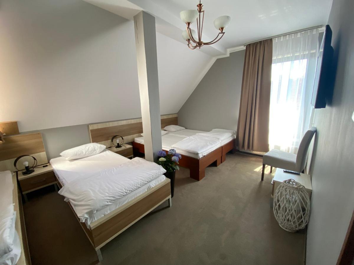 Pokoje Goscinne Teczowa Luban Exteriér fotografie
